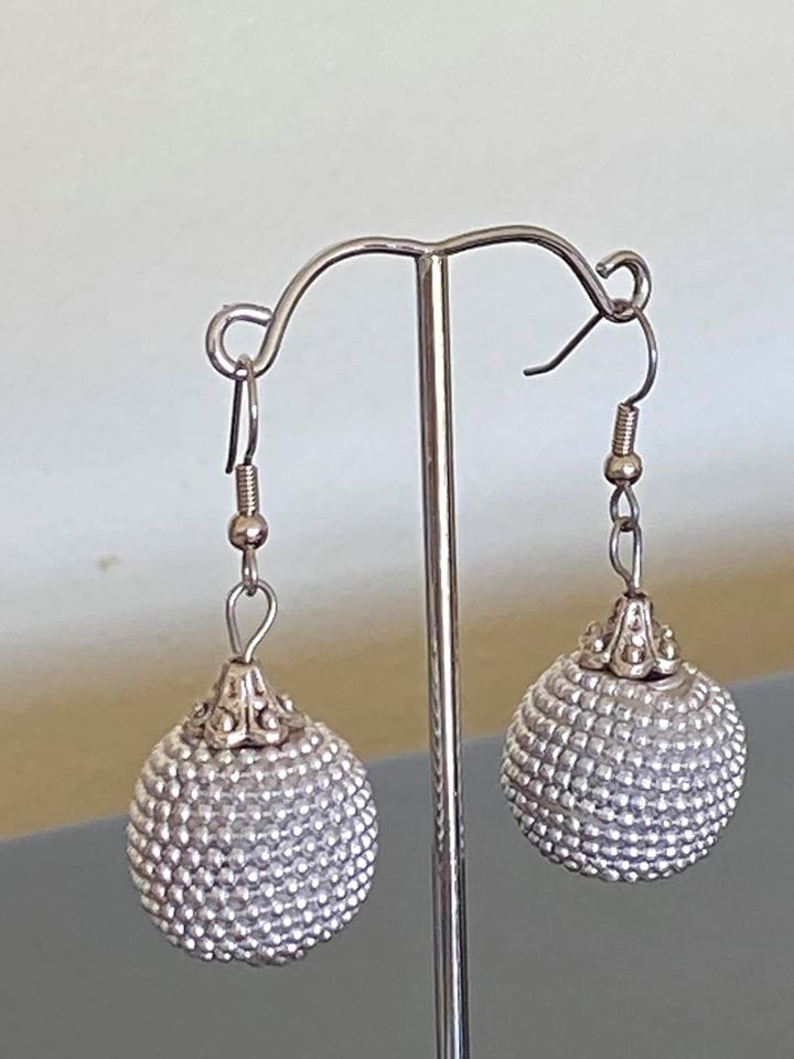 Lite weighted fun silver beads earrings