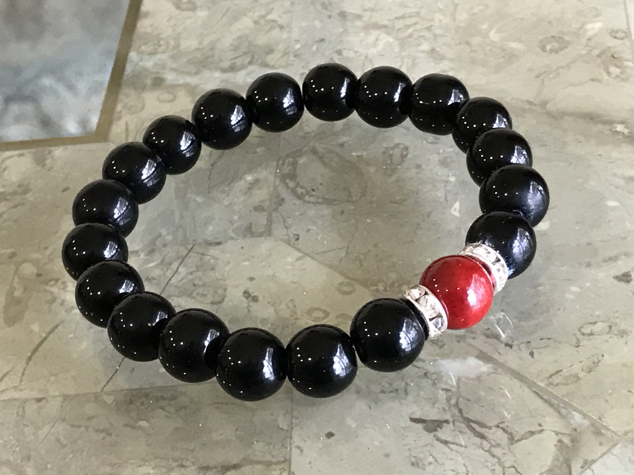 Black glass beads bracelet