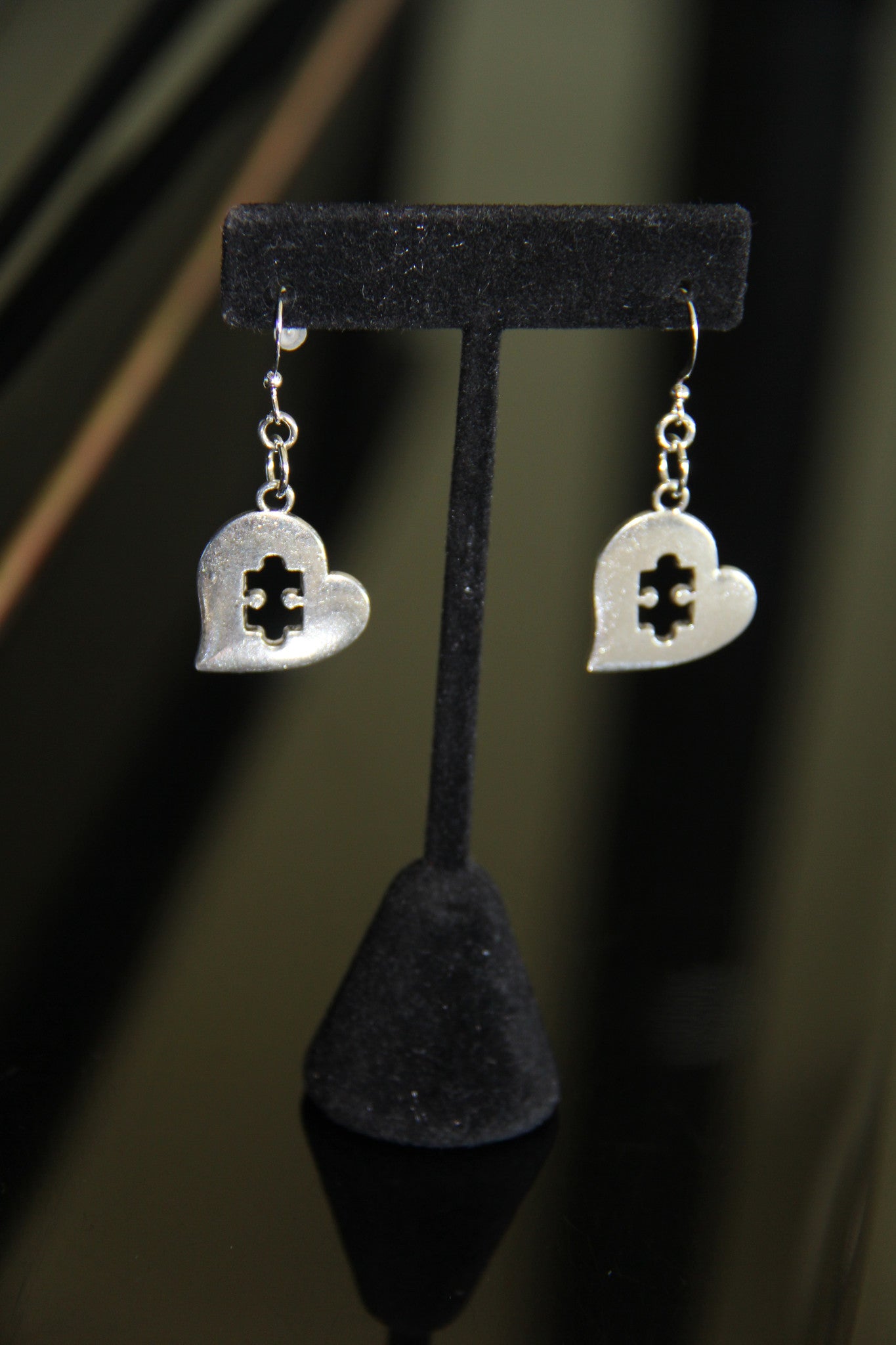 Silver puzzle heart ear rings